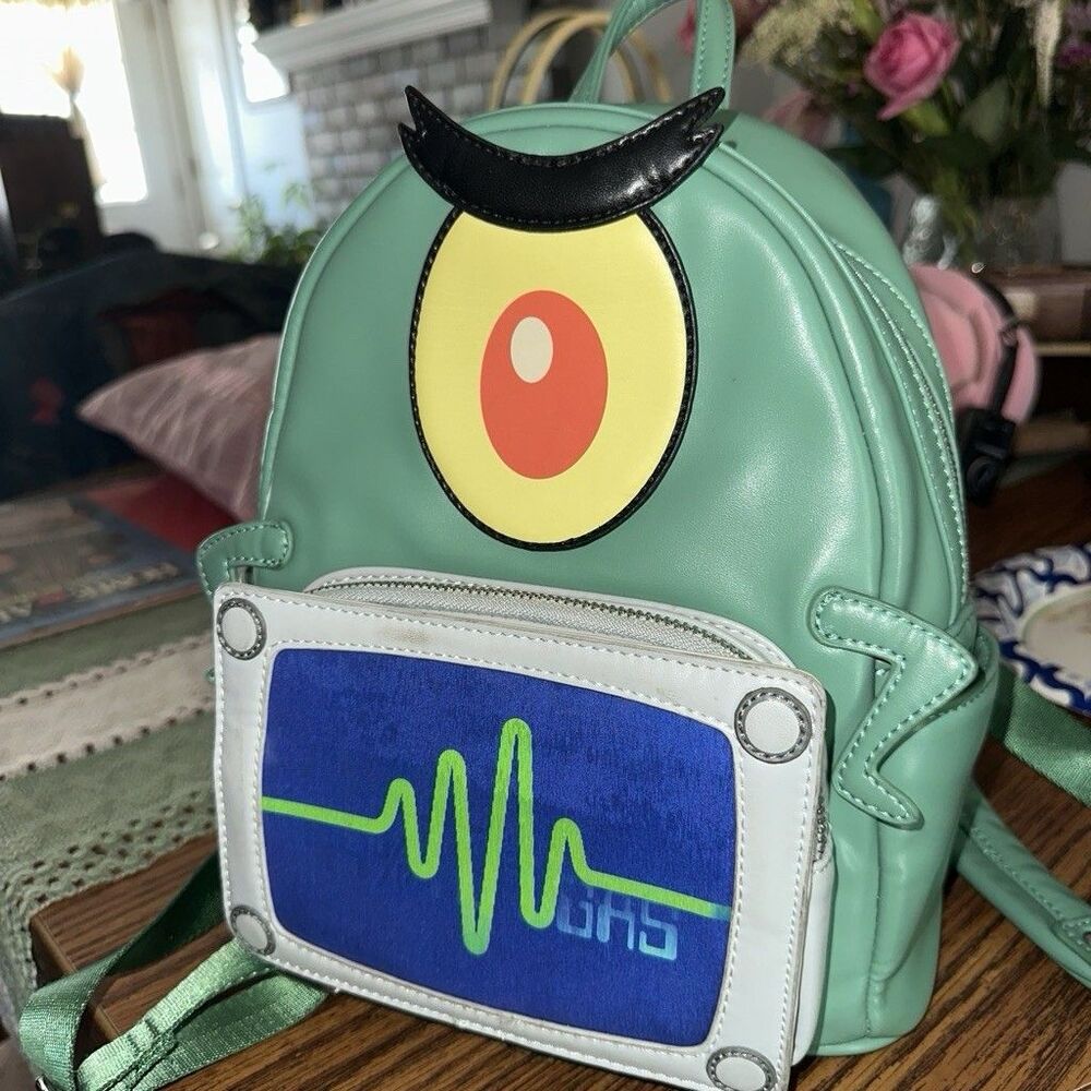 Exclusive SpongebobxLoungefly Plankton bag! Comes with themed loungefly wallet